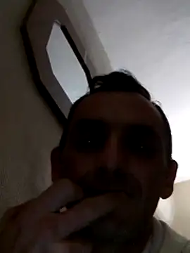 hotmen83 online show from March 2026 10:38:02 PM