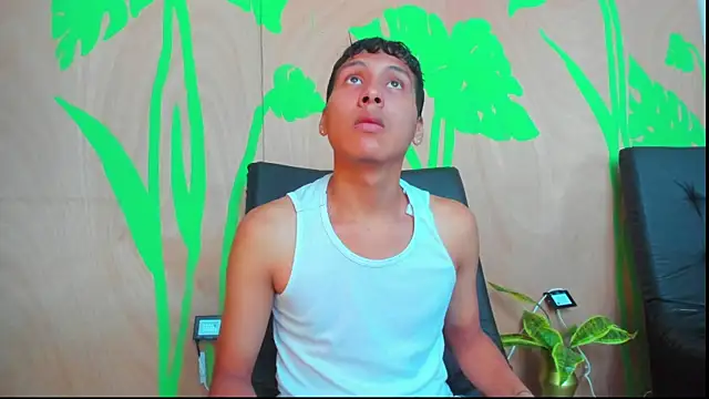 spicy adonhis online show from March 2026 01:44:02 PM