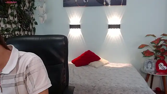 Snapshot of nathanclay chatting on September 2025 12:37:01 PM nathanclay online show from September 2025 12:37:01 PM