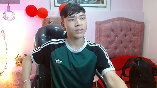 Snapshot of nathanclay chatting on September 2025 03:09:02 AM nathanclay online show from September 2025 03:09:02 AM