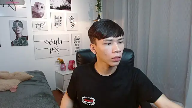 Snapshot of nathanclay chatting on September 2025 01:55:02 AM nathanclay online show from September 2025 01:55:02 AM