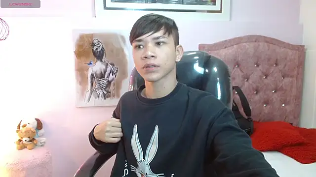 Snapshot of nathanclay chatting on October 2025 03:26:02 AM nathanclay online show from October 2025 03:26:02 AM