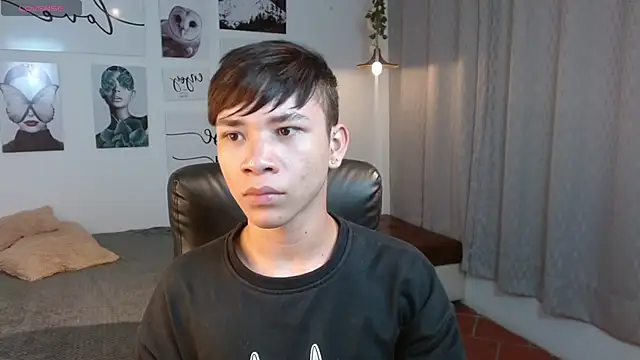 Snapshot of nathanclay chatting on October 2025 03:25:02 AM nathanclay online show from October 2025 03:25:02 AM