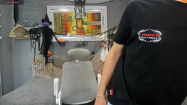 Snapshot of nathanclay chatting on October 2025 03:31:02 AM nathanclay online show from October 2025 03:31:02 AM