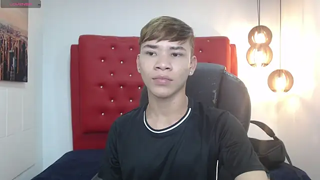 Snapshot of nathanclay chatting on November 2025 03:40:02 AM nathanclay online show from November 2025 03:40:02 AM