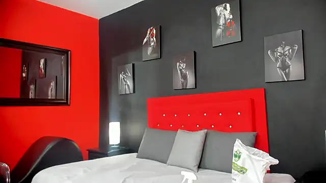 lilyth adam online show from October 2025 07:33:01 PM