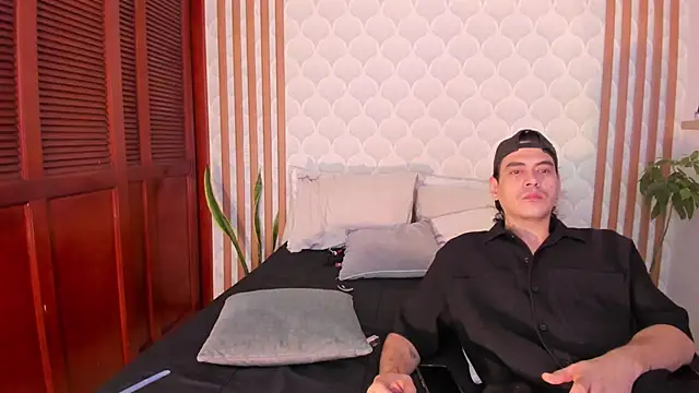 Cristian blaze online show from June 2026 05:28:02 PM