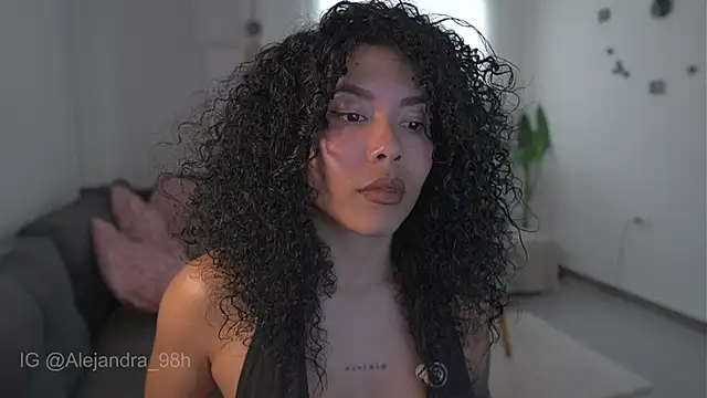 kyria 1 online show from January 2026 10:12:02 PM