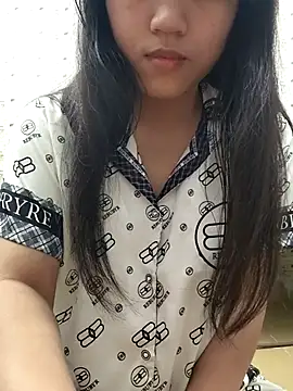 Snapshot of BabySweet-18 chatting on January 2026 11:03:01 AM BabySweet-18 online show from January 2026 11:03:01 AM