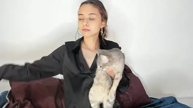 Snapshot of brisazanes chatting on February 2026 11:28:02 AM brisazanes online show from February 2026 11:28:02 AM