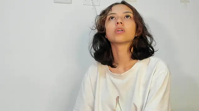 Snapshot of brisazanes chatting on February 2026 06:57:02 AM brisazanes online show from February 2026 06:57:02 AM