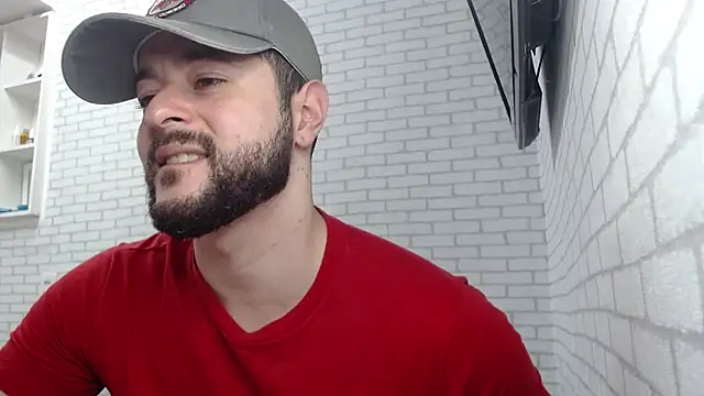 BombeiroHotx online show from November 2025 09:28:01 PM