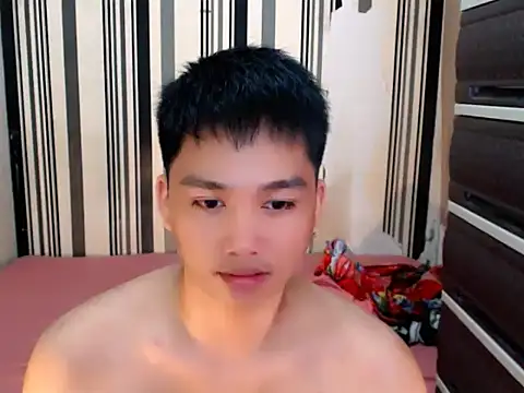 Mister officer69 online show from February 2026 01:08:02 PM