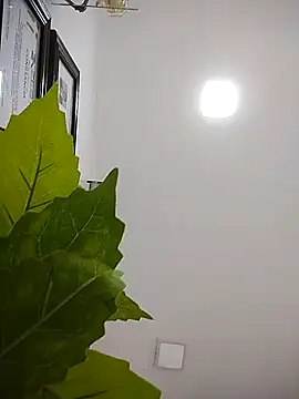 Natalia231708 online show from November 2025 11:05:02 PM