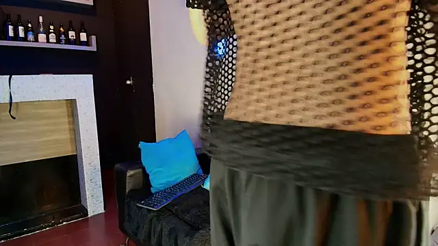  DantFox  online show from October 2025 08:31:01 PM