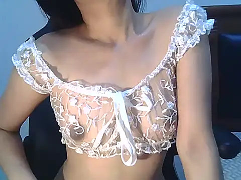 lovelynie123 online show from October 2025 09:44:01 PM