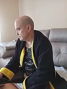 Snapshot of geli45 chatting on February 2026 11:46:02 AM geli45 online show from February 2026 11:46:02 AM