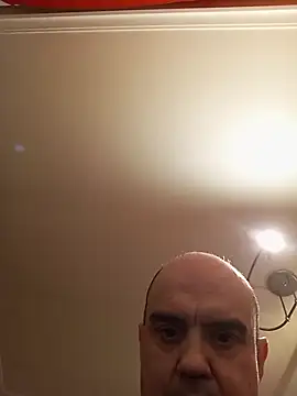 Snapshot of geli45 chatting on March 2026 11:10:01 PM geli45 online show from March 2026 11:10:01 PM