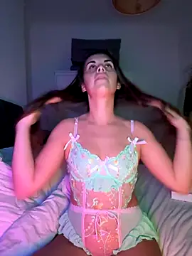 AlitaNova online show from September 2025 04:12:02 PM