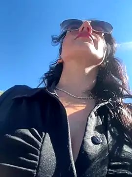 Snapshot of Ninabigtitied chatting on October 2025 09:59:02 AM Ninabigtitied online show from October 2025 09:59:02 AM