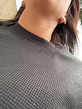 Snapshot of Ninabigtitied chatting on December 2025 02:24:02 PM Ninabigtitied online show from December 2025 02:24:02 PM