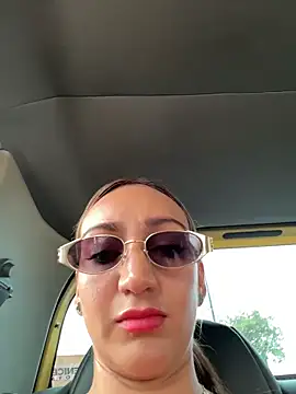 Snapshot of Ninabigtitied chatting on February 2026 02:35:01 PM Ninabigtitied online show from February 2026 02:35:01 PM