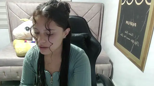 Velvet Moon V online show from November 2025 01:14:02 PM