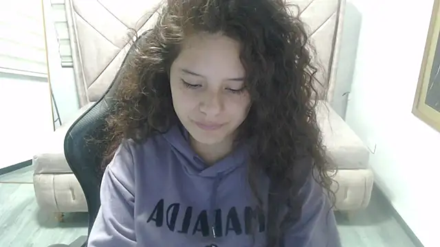 Velvet Moon V online show from February 2026 07:43:01 PM