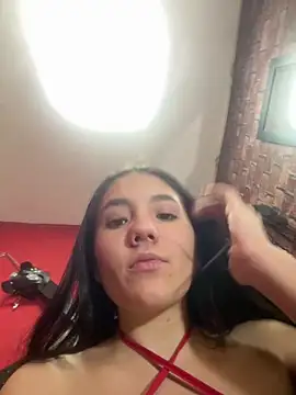 bellaseduzione online show from November 2025 01:54:02 PM