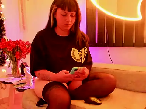 Dafne4 online show from March 2026 06:35:02 PM