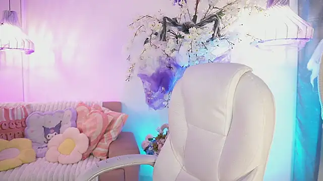 Snapshot of JadeSummerr chatting on October 2025 11:51:02 AM JadeSummerr online show from October 2025 11:51:02 AM