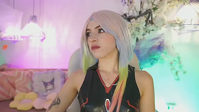 Snapshot of JadeSummerr chatting on November 2025 11:45:01 AM JadeSummerr online show from November 2025 11:45:01 AM