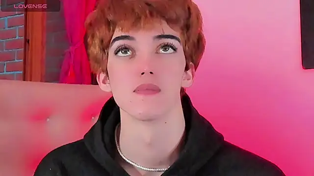 Baby FenixTS online show from April 2026 07:41:01 PM