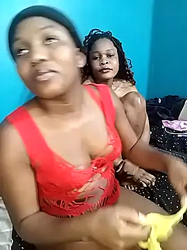 SweetHoney21  online show from October 2025 09:25:02 PM