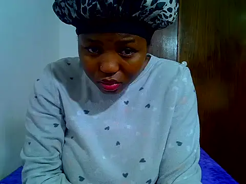 SweetHoney21  online show from June 2026 04:29:01 AM