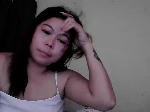 Snapshot of mimi15 chatting on May 2026 08:21:01 AM mimi15 online show from May 2026 08:21:01 AM