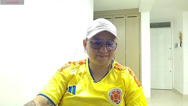 Snapshot of haashkyo chatting on June 2026 05:19:02 AM haashkyo online show from June 2026 05:19:02 AM