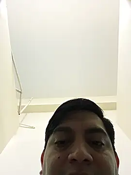Renatox69 online show from June 2026 04:46:01 AM