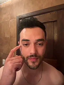 acmello83 online show from April 2026 07:26:01 PM