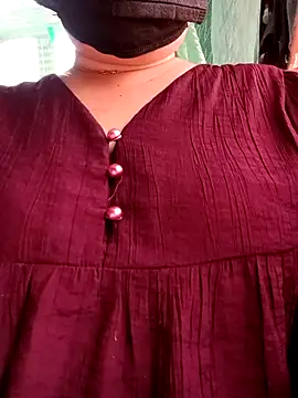 babyjunee12 online show from May 2026 08:42:01 AM