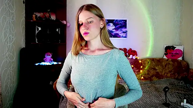 Snapshot of Luntryy chatting on September 2025 08:58:02 AM Luntryy online show from September 2025 08:58:02 AM