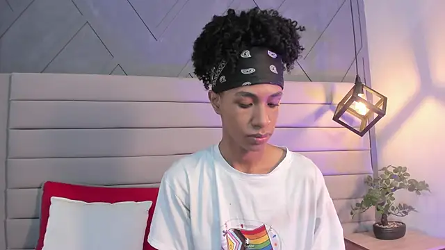 Johan gz  online show from November 2025 11:43:02 AM