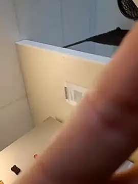 sarahkat86 online show from December 2025 06:50:01 PM