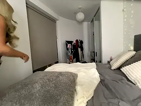 Laceyvipx online show from January 2026 06:09:01 PM