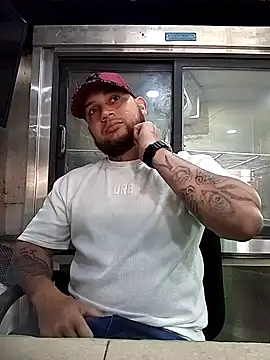 Catire10  online show from September 2025 02:05:02 PM