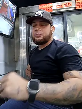 Catire10  online show from November 2025 04:39:01 PM