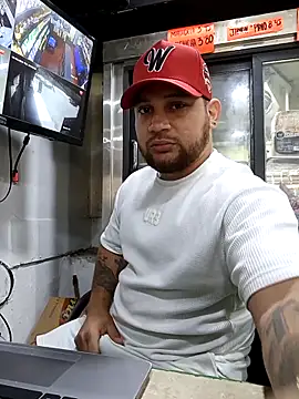 Catire10  online show from December 2025 02:24:02 PM