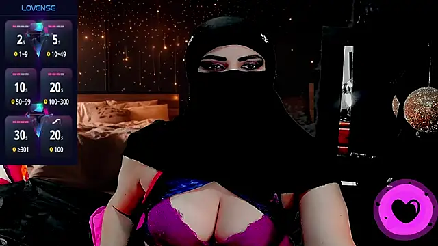 SultanaLayla online show from November 2025 08:19:02 PM