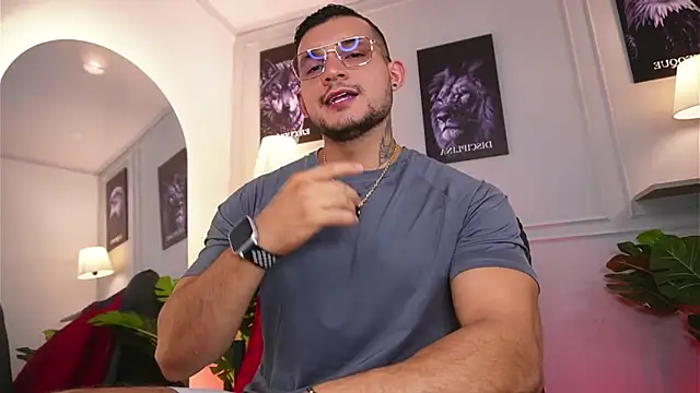 Marco Vega online show from May 2026 06:05:02 PM