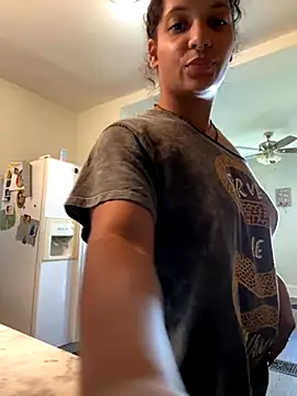 lilcubangoddess online show from September 2025 03:45:02 PM